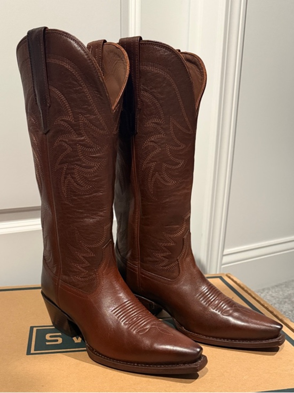 TECOVAS ANNIE - NEW IN BOX